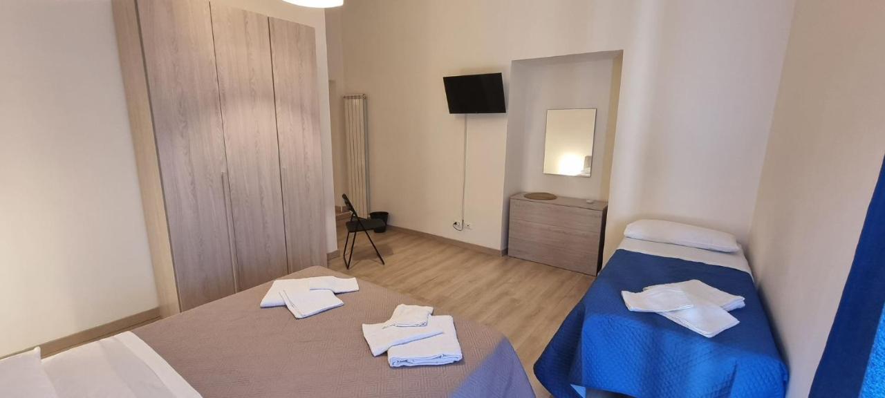 Keira House Napoli Hotell Exteriör bild