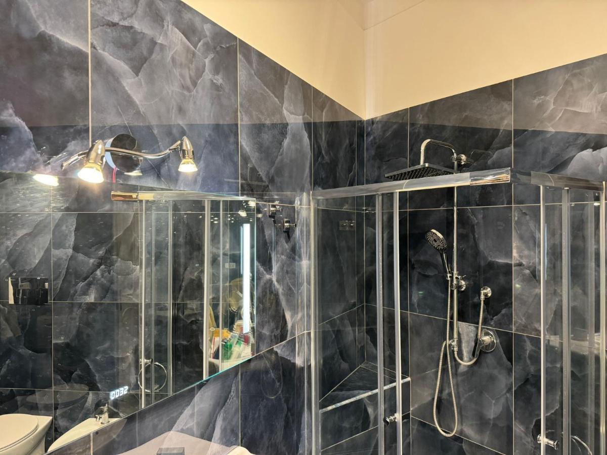 Keira House Napoli Hotell Exteriör bild