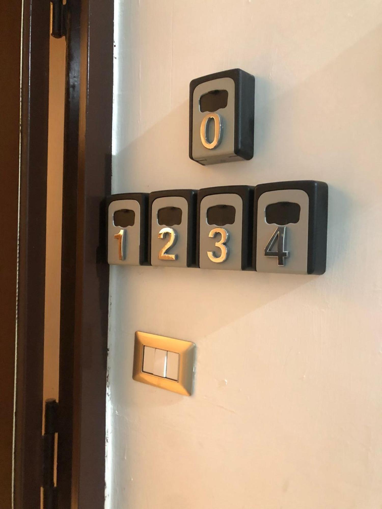Keira House Napoli Hotell Exteriör bild