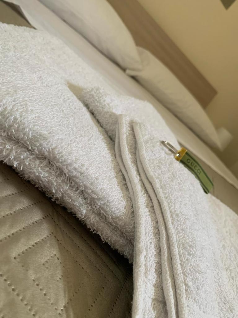 Keira House Napoli Hotell Exteriör bild