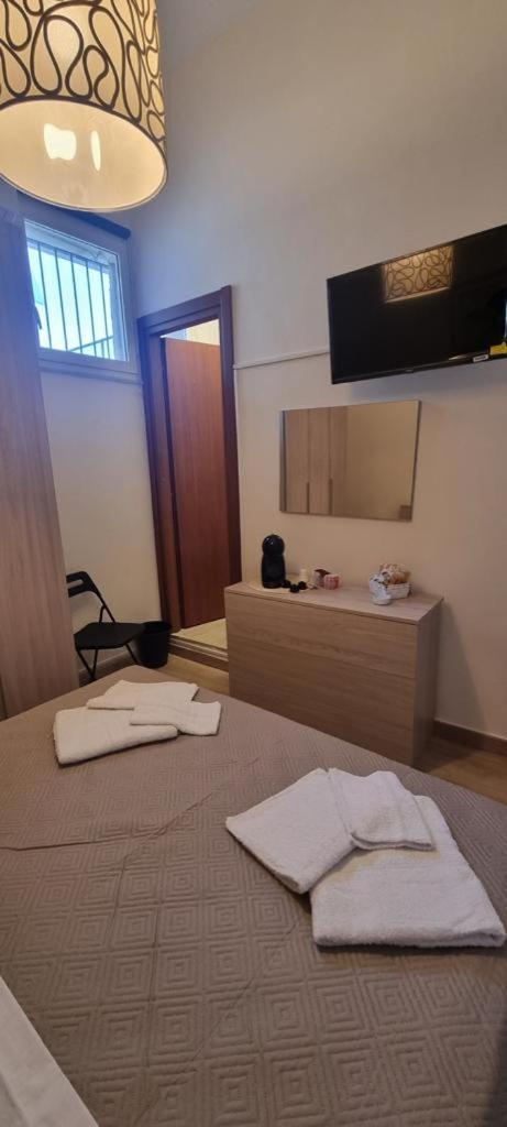 Keira House Napoli Hotell Exteriör bild