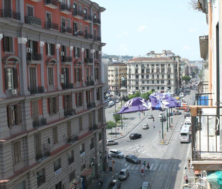 Keira House Napoli Hotell Exteriör bild